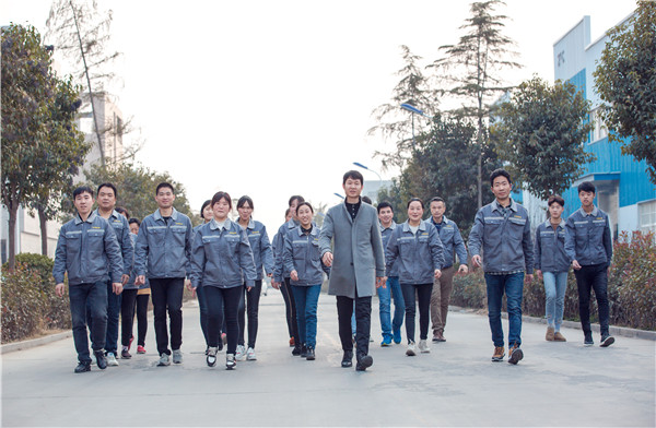 點創(chuàng)包裝人員合影